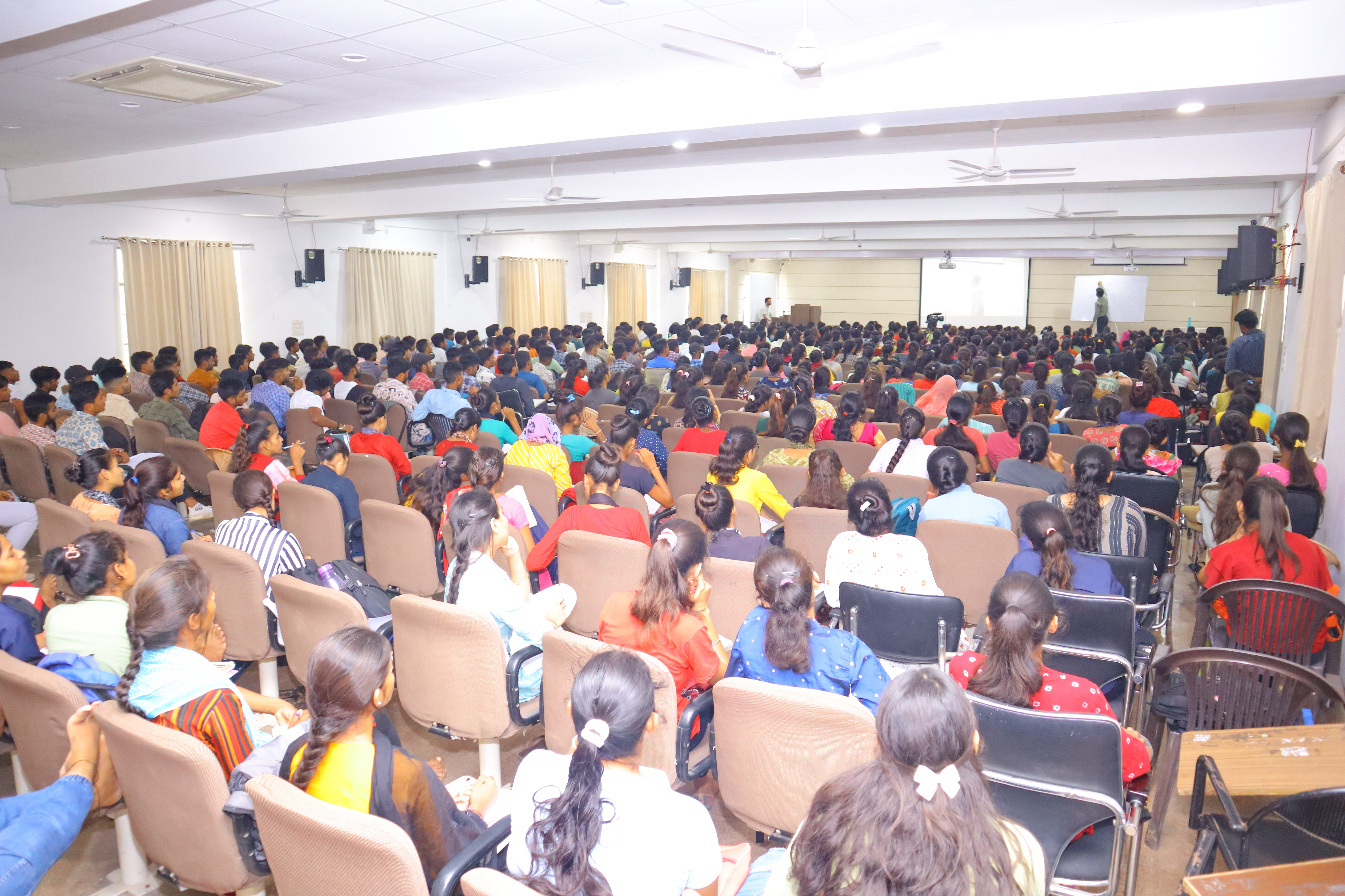Pacific Competition Cell Classroom 4